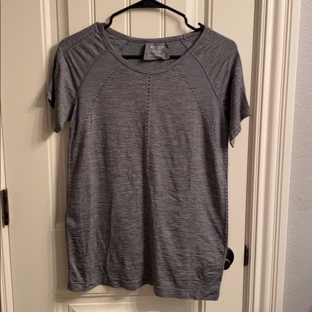 Athleta short-sleeve workout top SZ Medium